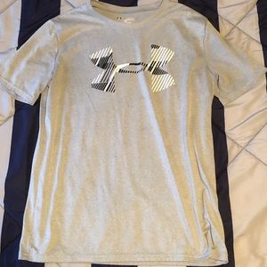 Boys XL Under Amour T-shirt
